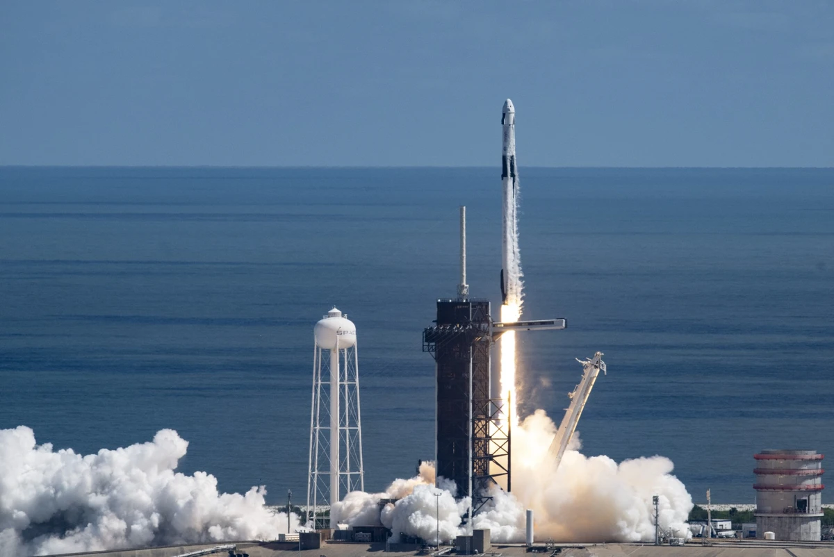 L'agence spatiale européenne va lancer deux missions scientifiques avec Space X