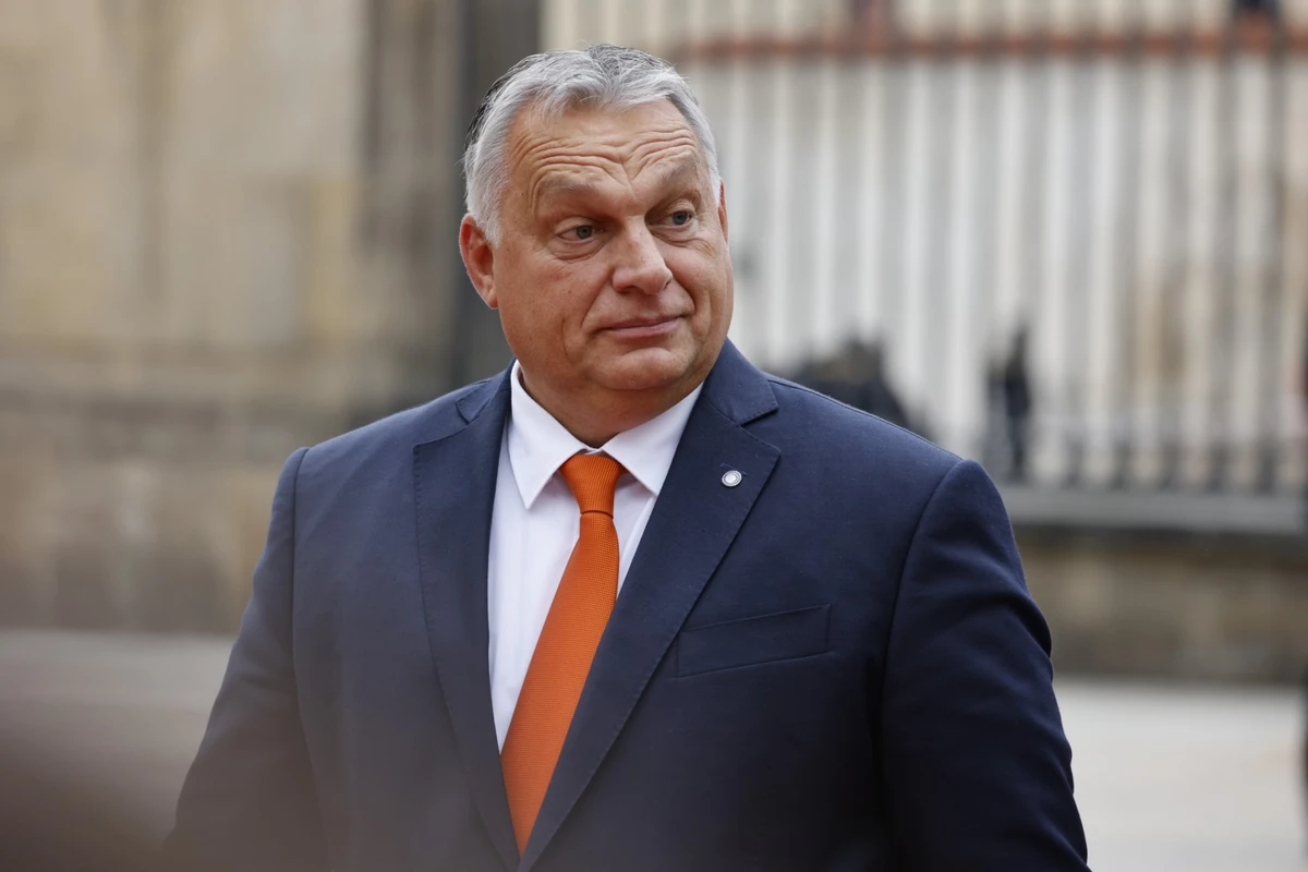 Le Premier ministre hongrois Viktor Orban arrive au château de Prague où se tiendra le sommet européen, à Prague, en République tchèque, le 6 octobre 2022. (Photo de Ludovic Marin / AFP)
