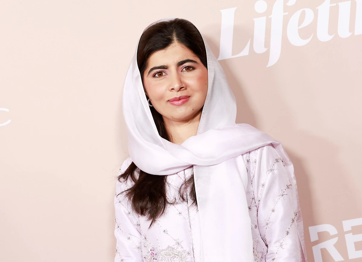 Visite de Malala à des femmes rescapées des inondations au Pakistan