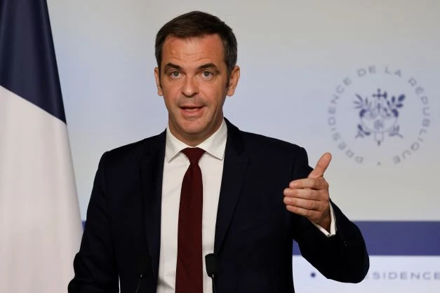 Après le meurtre d'une adolescente, Paris dit devoir « faire mieux» sur les expulsions d'immigrés irréguliers