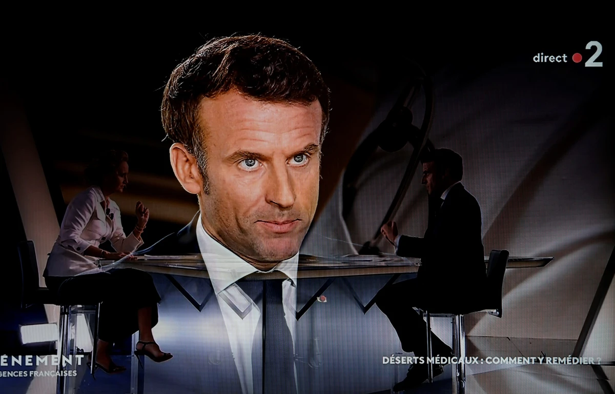 La gauche dénonce «l'insulte» de Macron et l'accuse de «banaliser» Le Pen