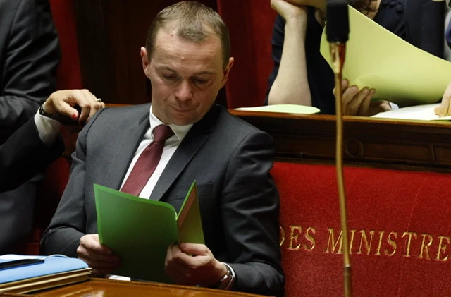 Emploi des seniors: Dussopt envisage un cumul salaire et indemnisation