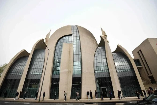 La principale mosquée de Cologne va diffuser l'appel du muezzin, avec des restrictions