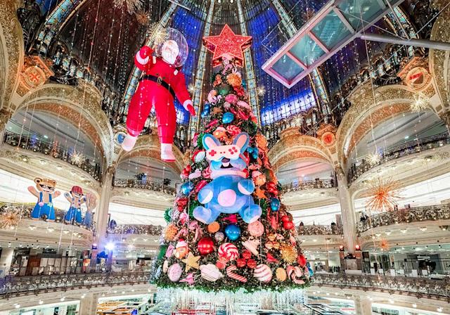 Noël 2022 à Paris : La Saison des Fêtes à la Samaritaine