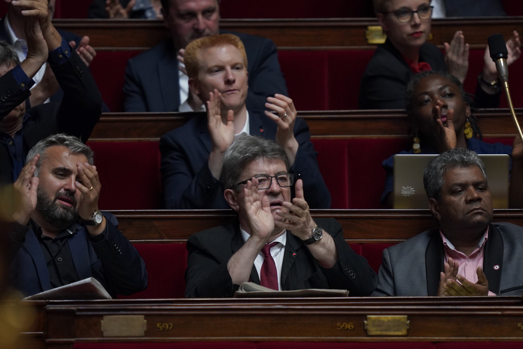 Budget: Borne surmonte une nouvelle motion de censure et clôt un premier chapitre houleux