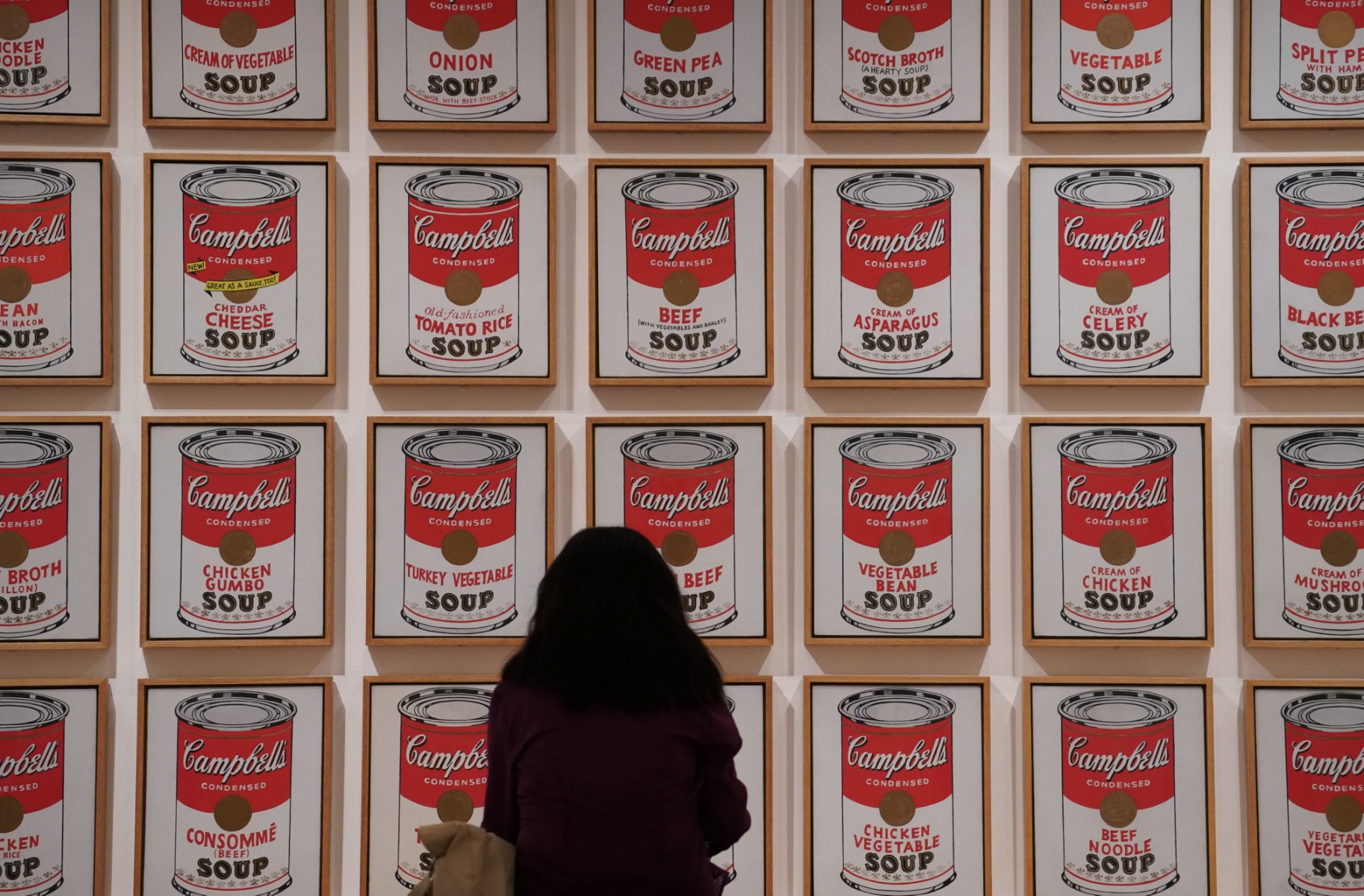 Une oeuvre de Warhol ciblée par des militantes pro-climat en Australie