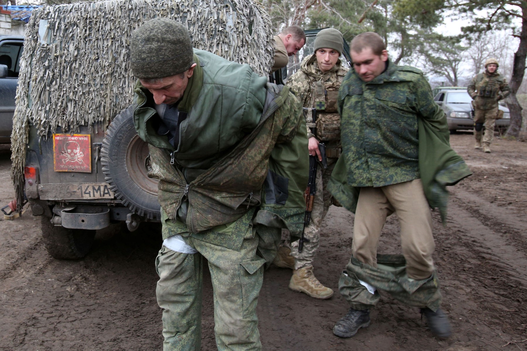 L'Ukraine nie l'exécution de prisonniers russes par ses forces