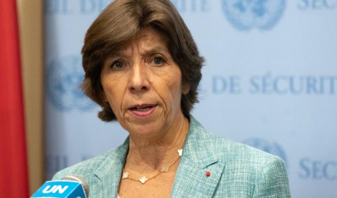 La ministre française des Affaires étrangères Catherine Colonna s'adresse à la presse devant le Conseil de sécurité de l'ONU au siège de l'ONU, le 22 septembre 2022, à New York (Photo, AFP).