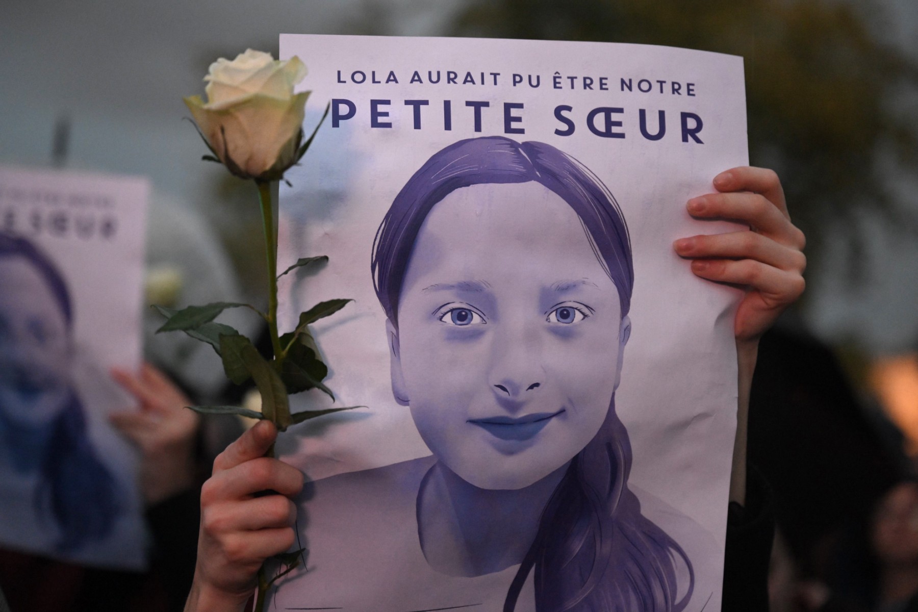 Famille, amis, élèves rendent hommage à Lola à Paris