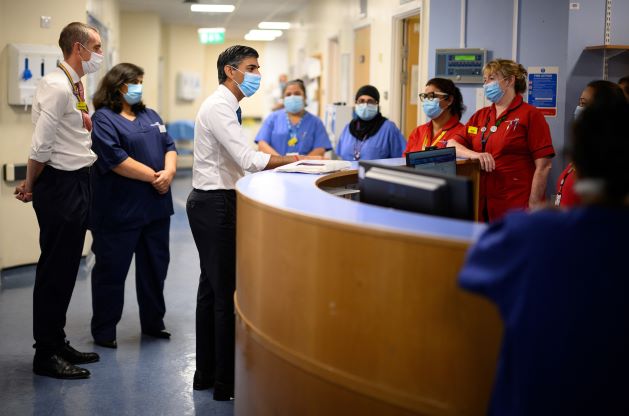 Royaume-Uni: les infirmières votent une grève nationale inédite