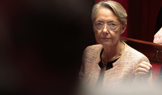 La Première ministre française Elisabeth Borne assiste à un débat sur un vote de défiance à l'Assemblée nationale à Paris, le 31 octobre 2022 (Photo, AFP).