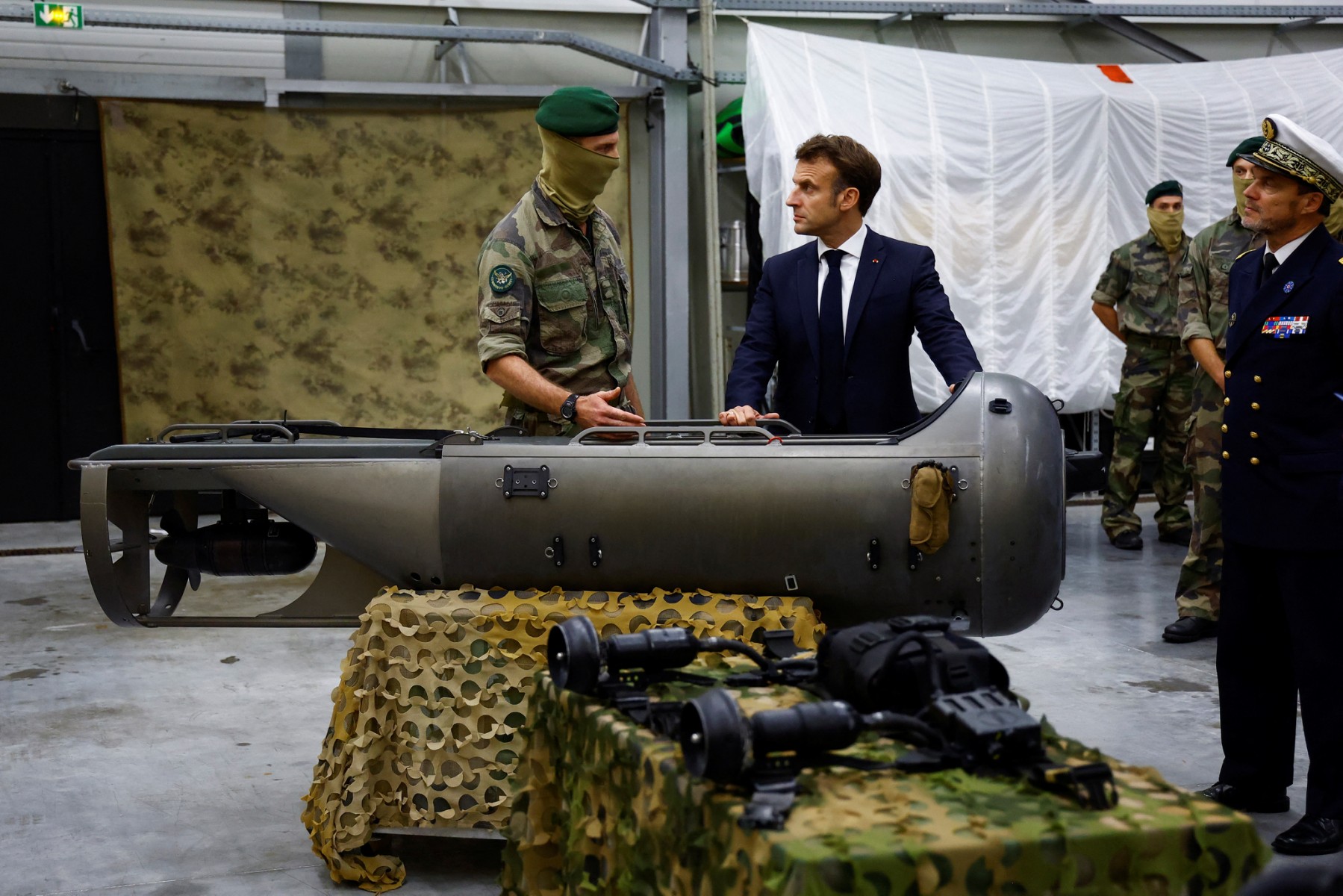 Macron confirme la fin officielle de l'opération antijihadiste Barkhane au Sahel