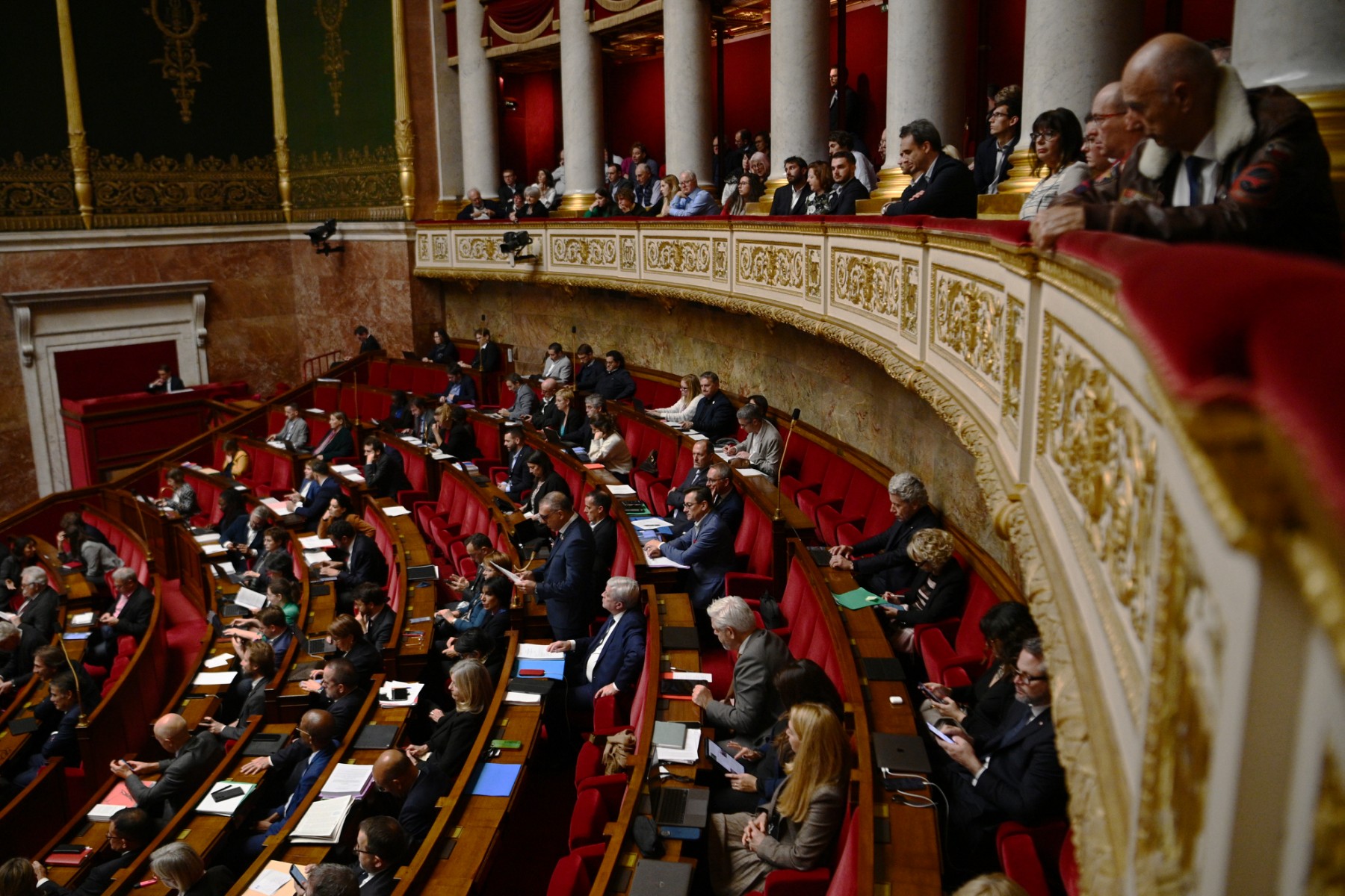Immigration: les députés LR veulent des centres fermés au Maghreb