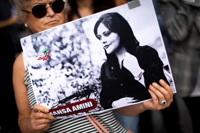 Iran: des manifestants dans la rue en dépit de la répression