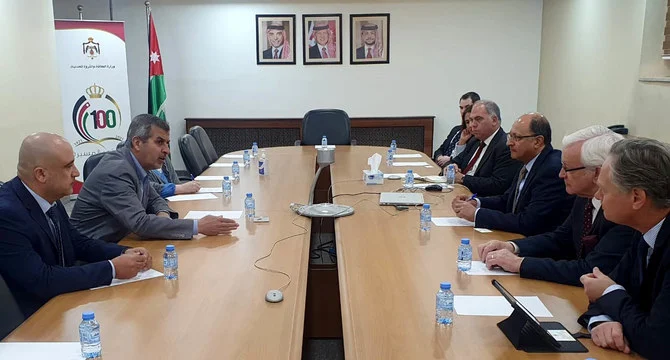 Un ministre jordanien plaide pour un projet de connexion électrique entre la région Mena et l’Europe