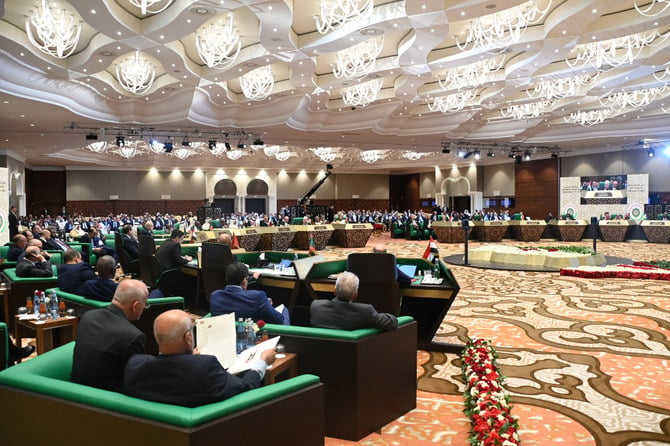 Le sommet d'Alger ne parvient pas à masquer les failles de l'unité arabe