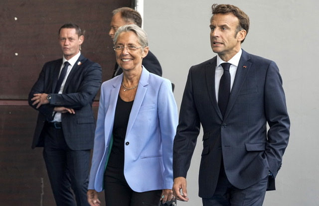 La popularité de Macron stable, Borne en baisse, selon un sondage