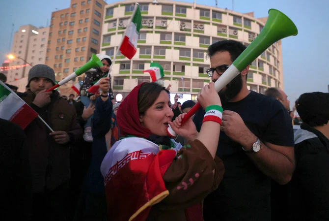 Mondial: plus de 700 détenus libérés en Iran après la victoire de son équipe