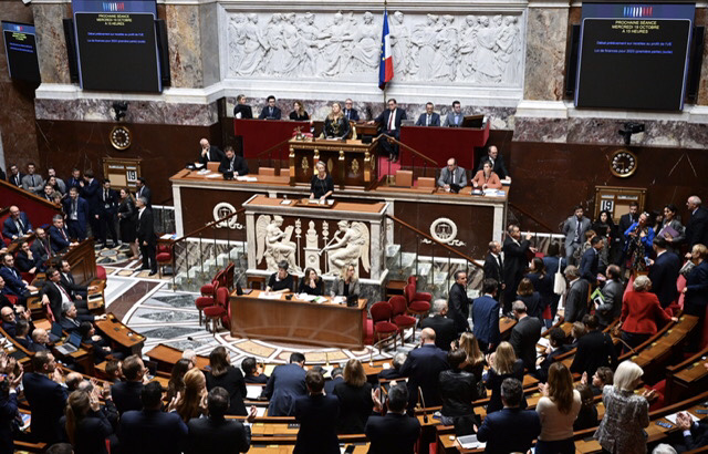 Retraites: Le Sénat vote une réforme et presse le gouvernement