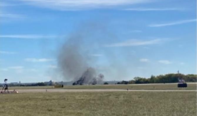 Collision entre deux avions de la Seconde guerre lors d'un spectacle aérien au Texas