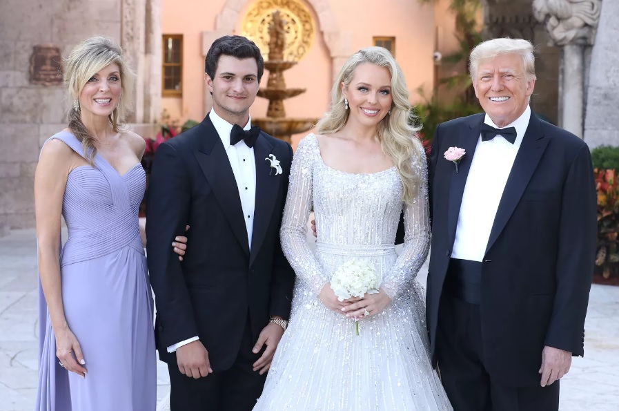 Tiffany Trump en Elie Saab pour son mariage avec le jeune homme d'affaires libanais Michael Boulos