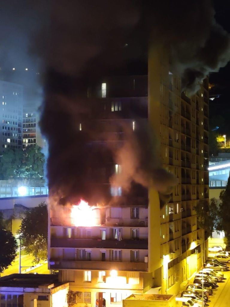 Nice: un mort et un blessé grave dans un incendie dans un immeuble