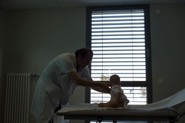 Bronchiolite: l'épidémie continue à un haut niveau