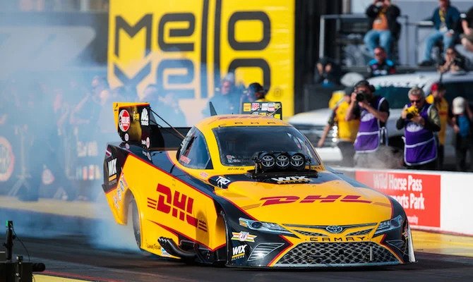 Riyad met les bouchées doubles pour la deuxième manche du championnat Toyota Drag Race
