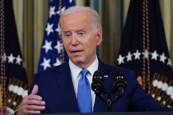 Elections de mi-mandat: Joe Biden, combatif, salue un «bon jour pour la démocratie»