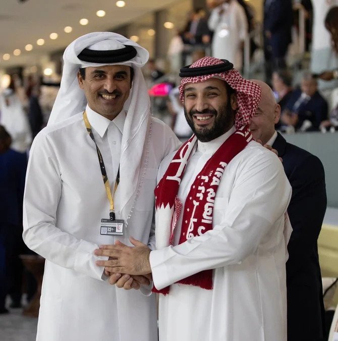 Mondial: Le prince-héritier saoudien remercie l'émir du Qatar à l'issue de la cérémonie d'ouverture