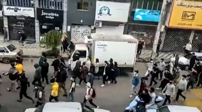 Les autorités iraniennes détiendraient les corps de manifestants, selon l'ONU