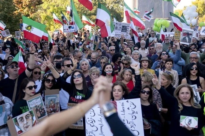Ce n'est pas le moment de lâcher du lest avec le régime iranien
