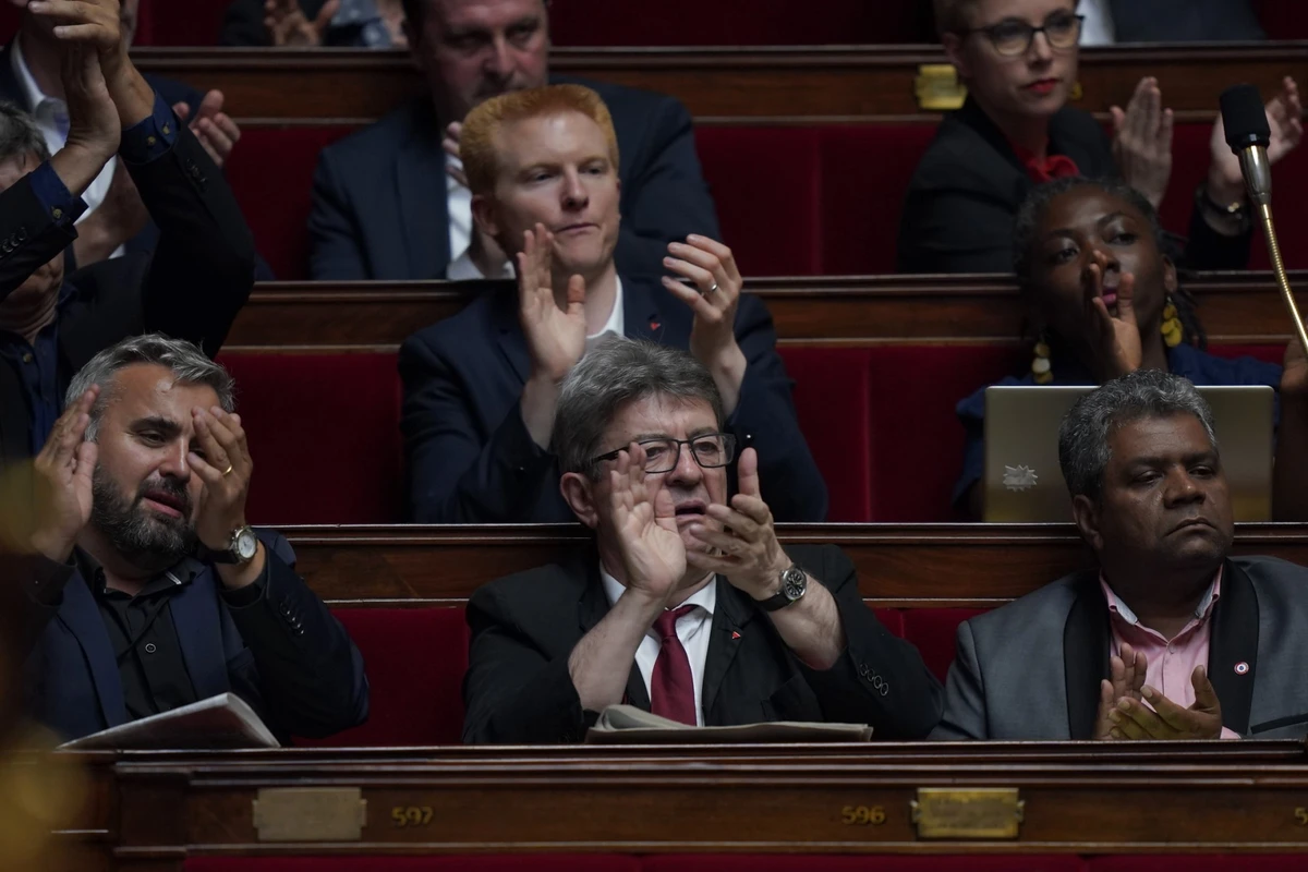 Budget: Borne surmonte une nouvelle motion de censure et clôt un premier chapitre houleux