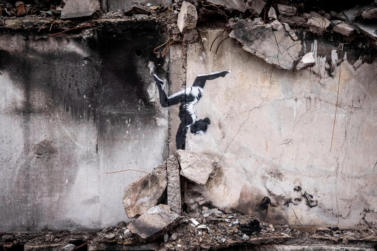 Ukraine: Banksy dévoile une oeuvre peinte à Borodianka