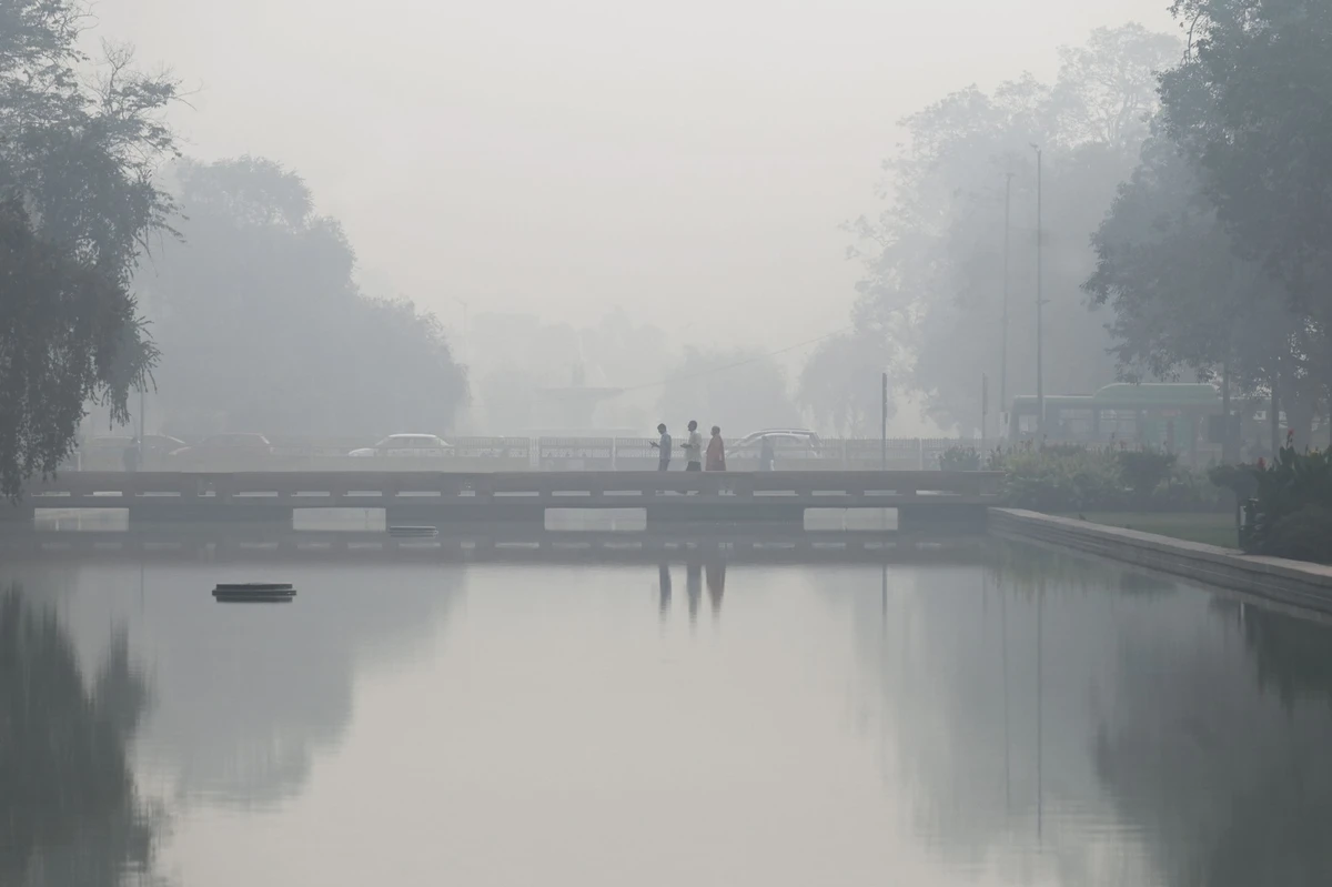 Pollution: la capitale indienne asphyxiée ferme ses écoles