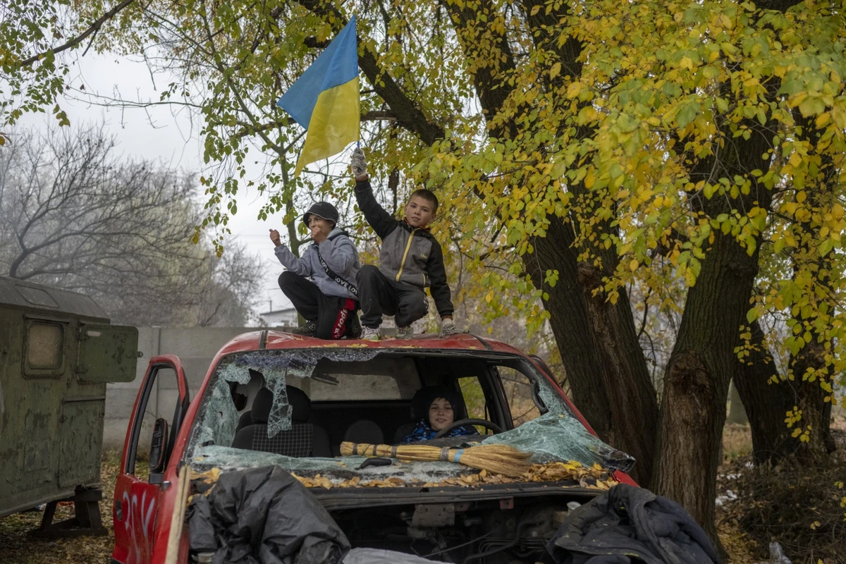 La ville de Kherson a-t-elle brisé la cohésion du Kremlin?