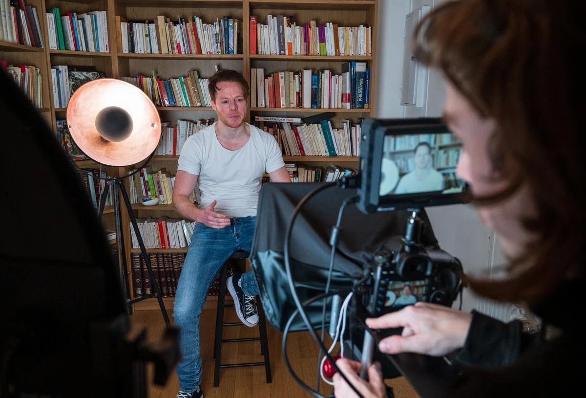 «Serial thinker», le prof de philo qui cartonne avec ses vidéos TikTok