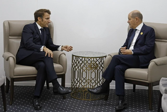 Macron reçoit les partenaires écologistes de Scholz dans la coalition allemande