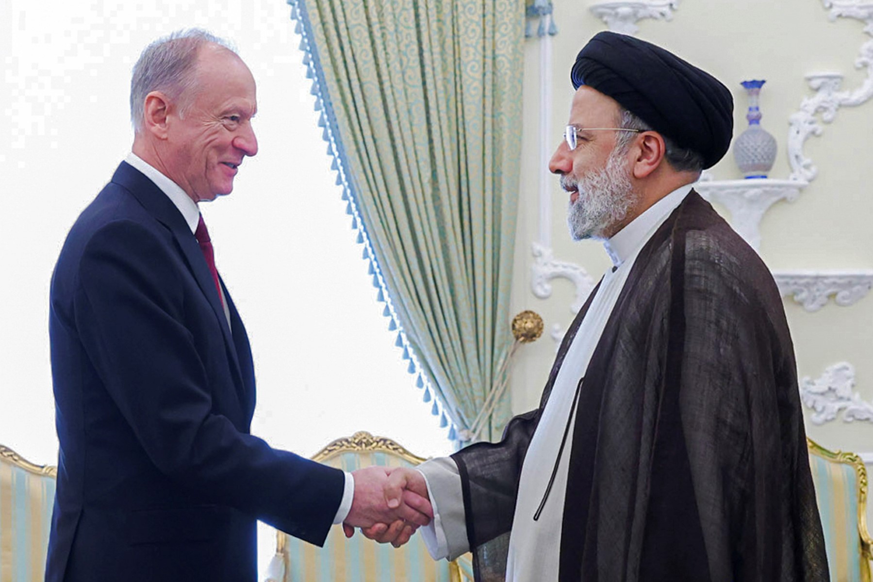 La Russie aide-t-elle l'Iran à poursuivre ses objectifs?