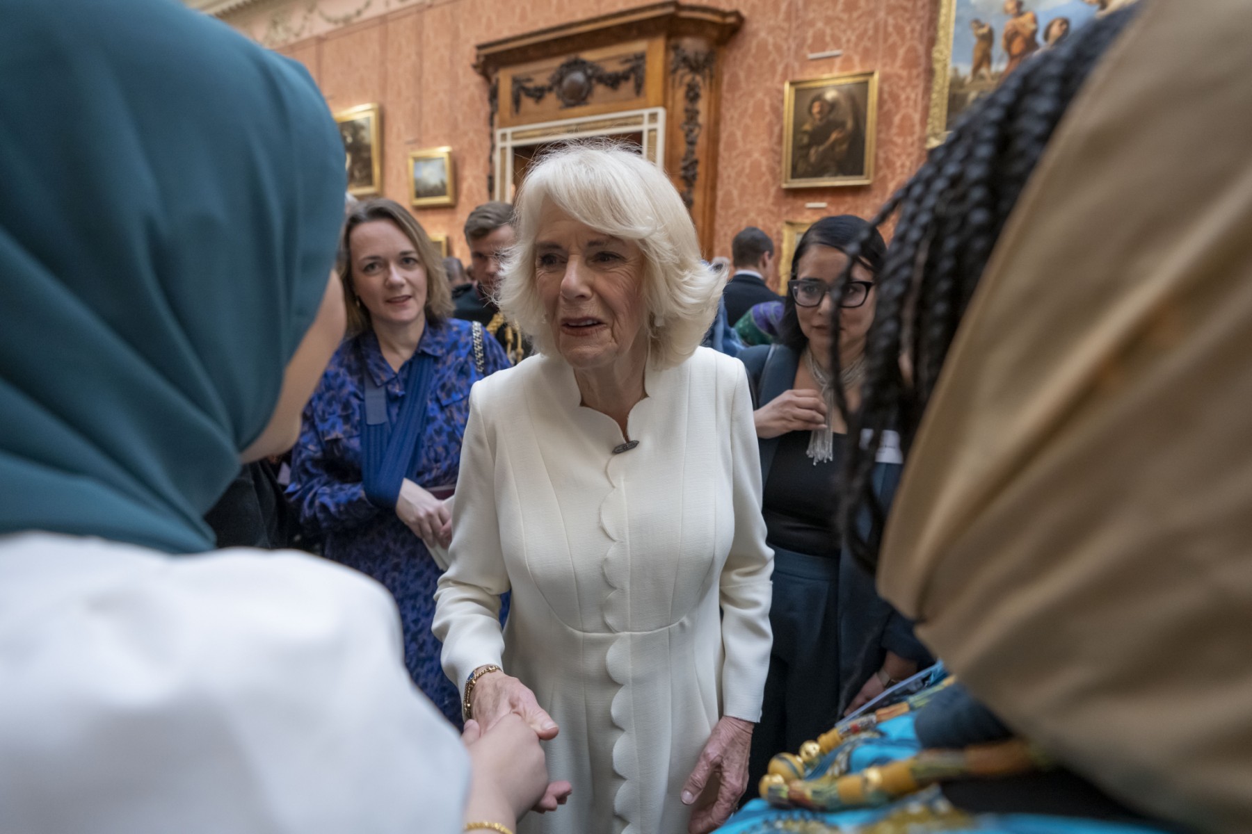 Racisme à Buckingham : Une nouvelle polémique au pire moment pour la famille royale