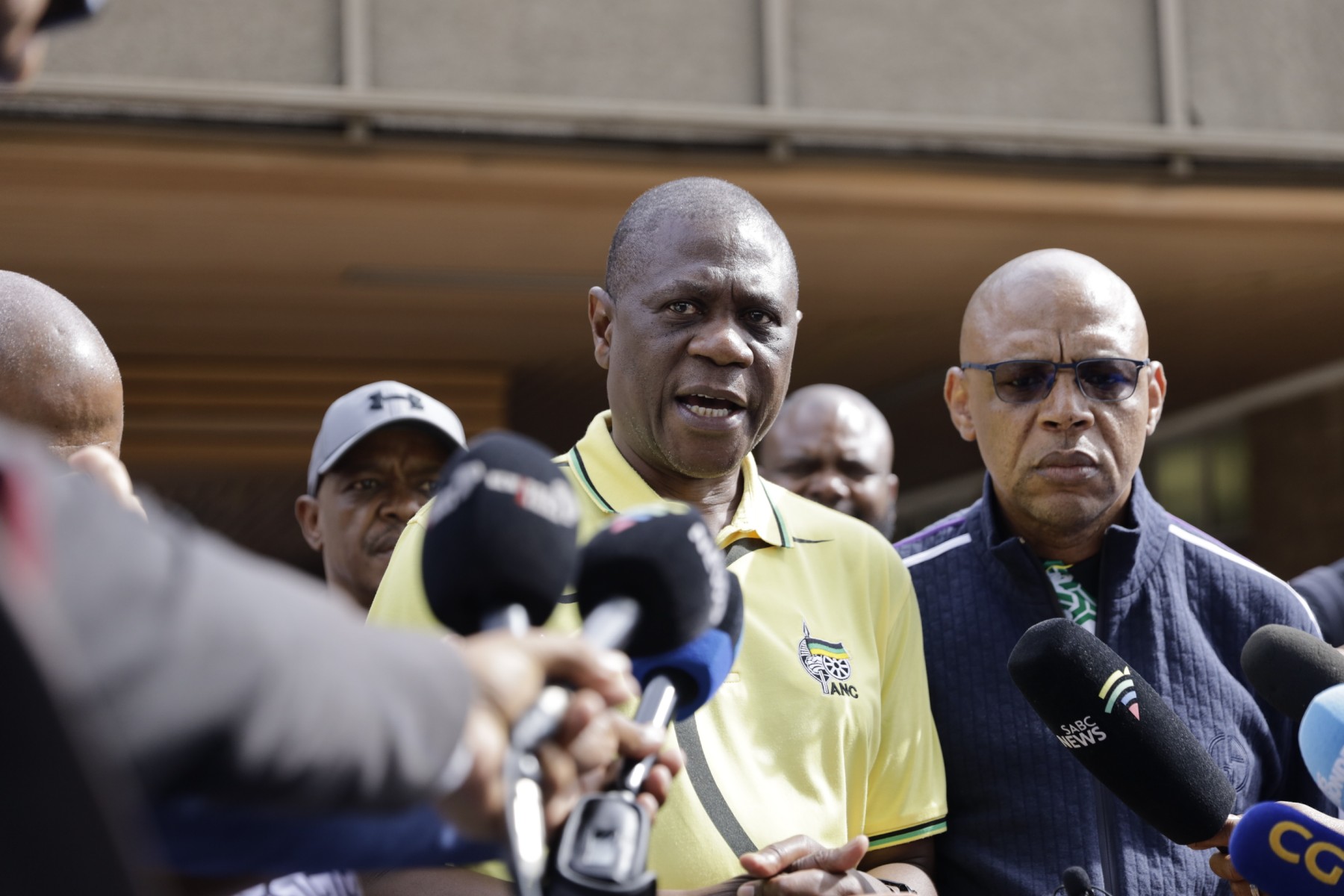 Afrique du Sud: Menacé de destitution, le président contre-attaque