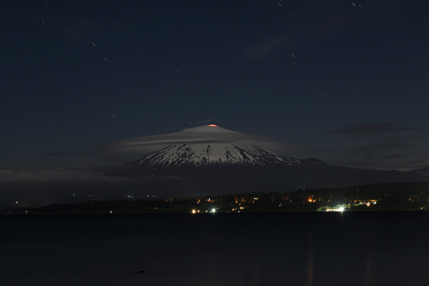 Le volcan Villarrica, l'un des plus actifs du Chili, met en alerte les autorités