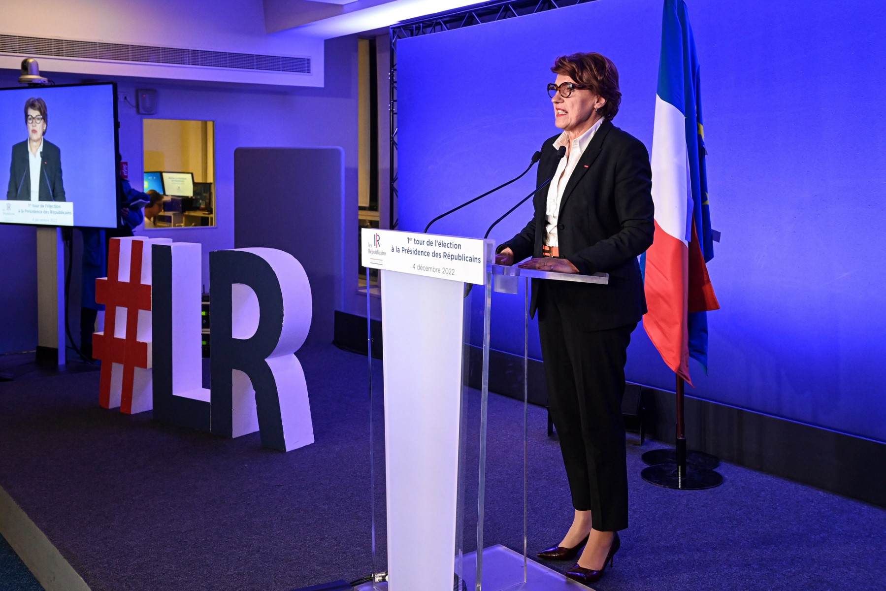 Présidence de LR: à Paris, Ciotti joue la carte Wauquiez