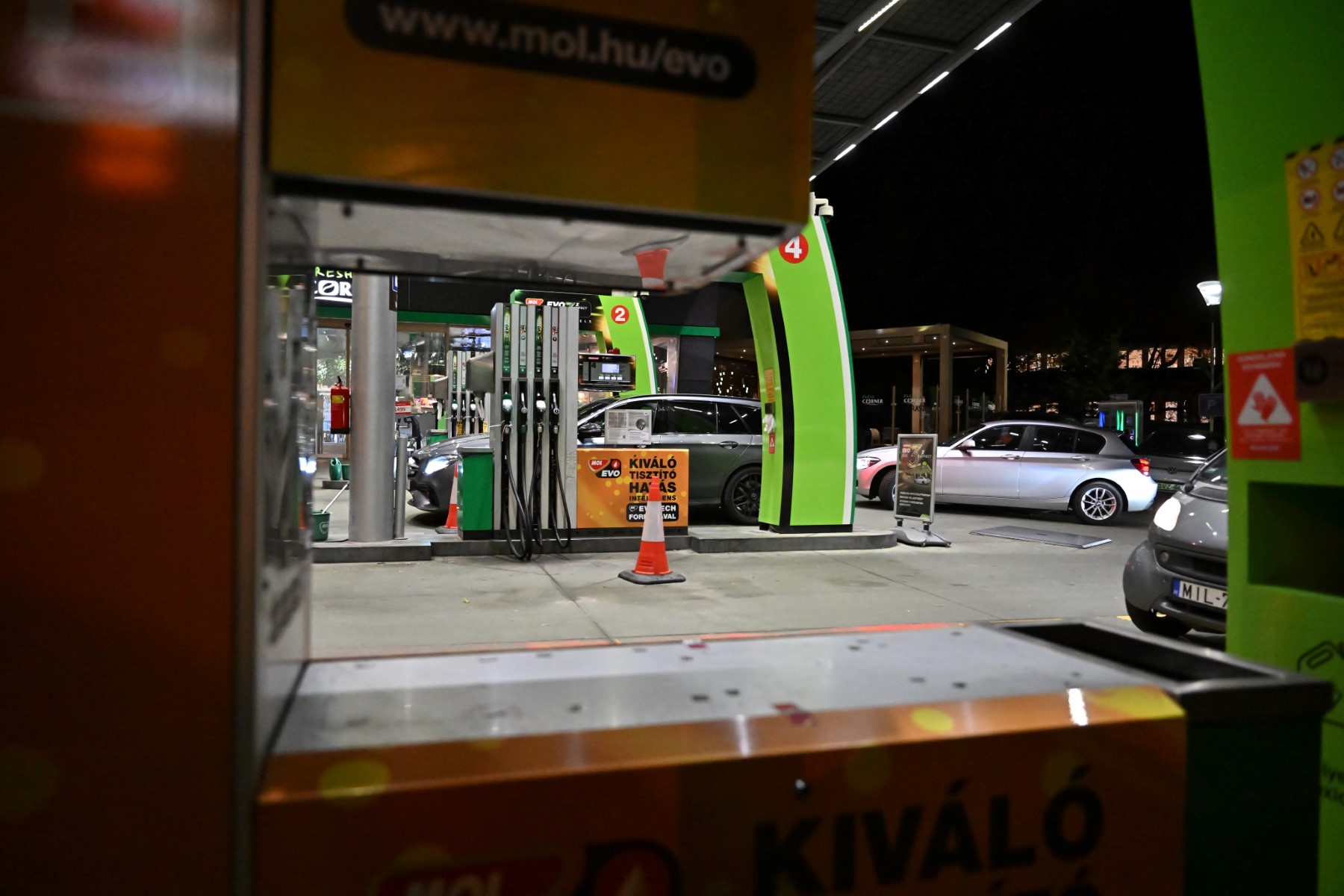 La Hongrie renonce à plafonner les prix du carburant devant la pénurie