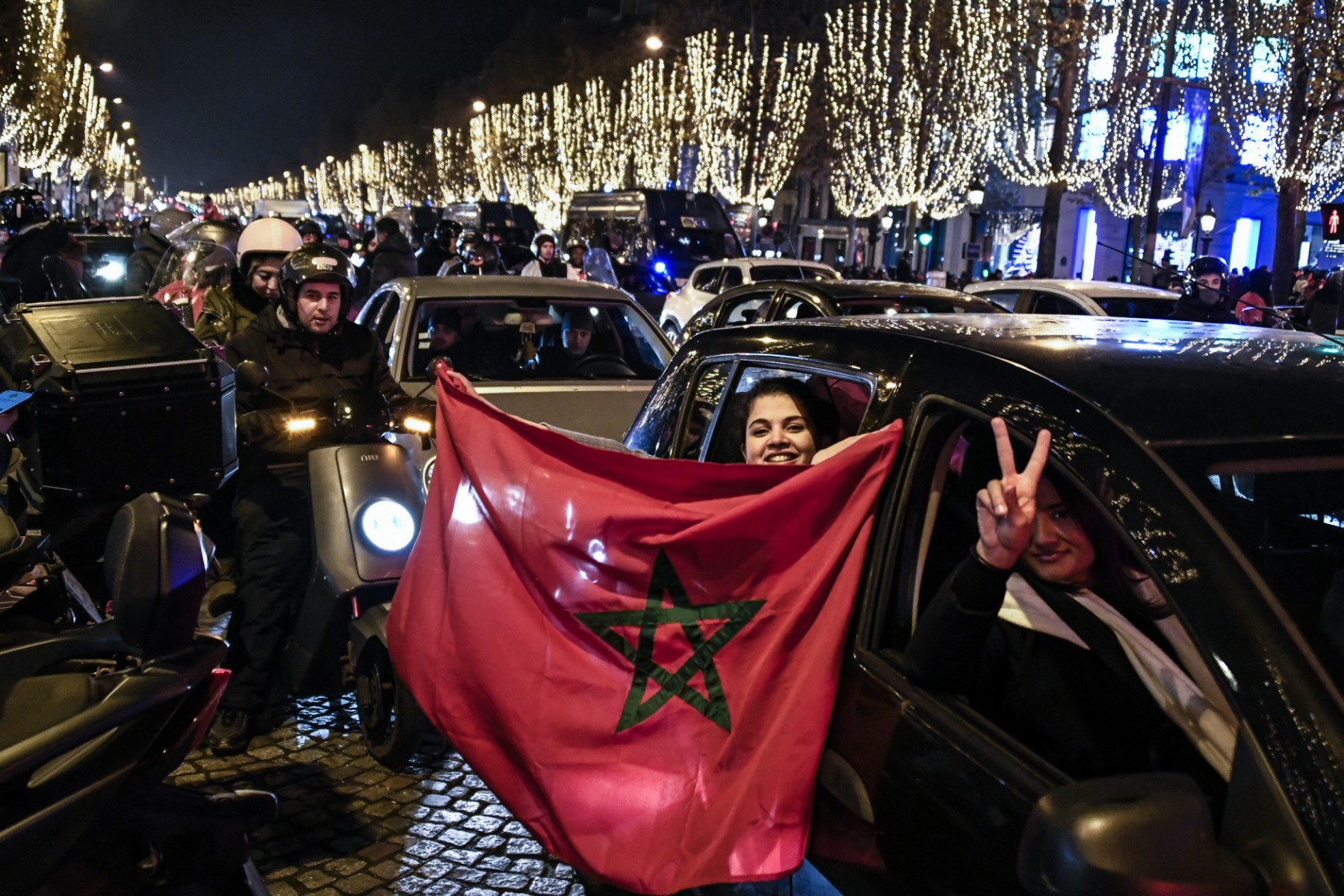 Débordements après la victoire du Maroc: suspension des subventions à un quartier de Fréjus