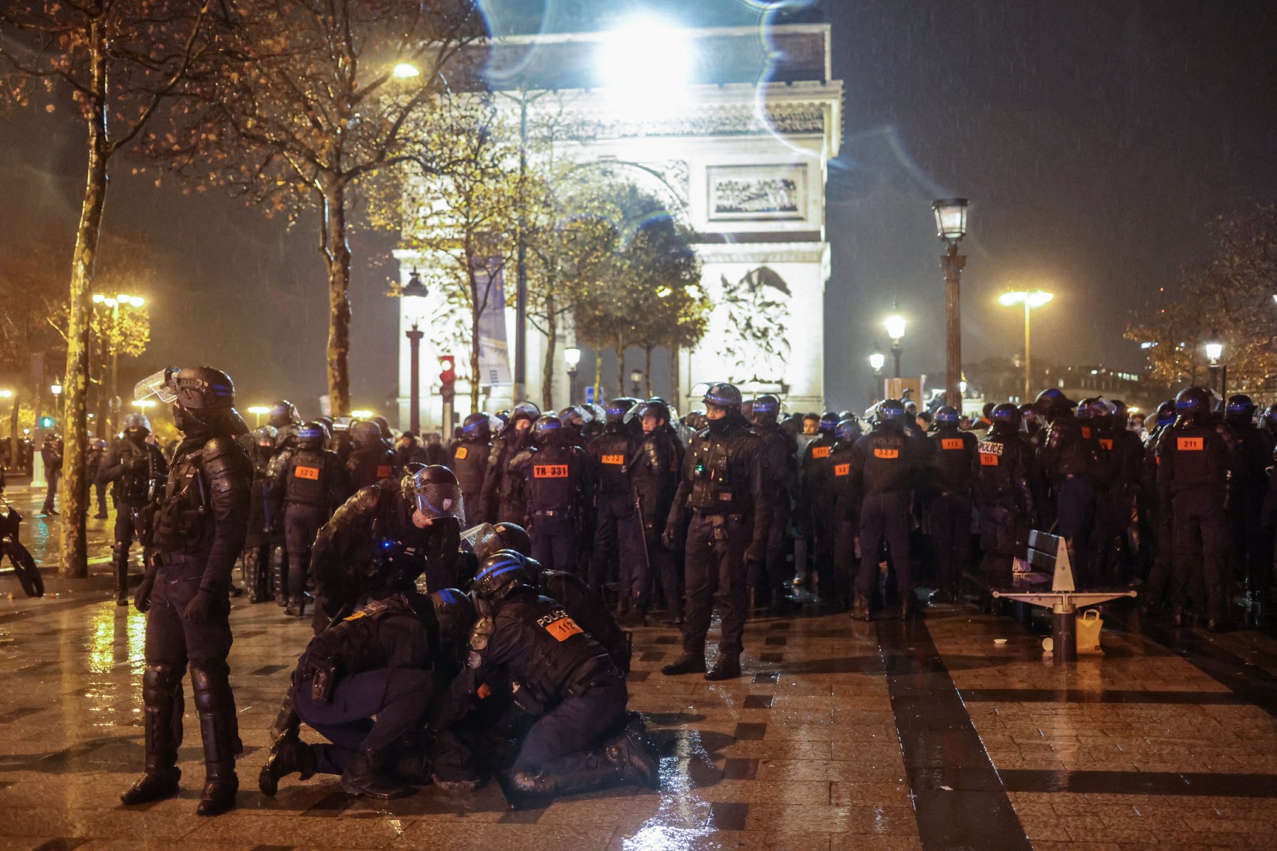 Incidents à l'issue du Mondial: 227 interpellations en France