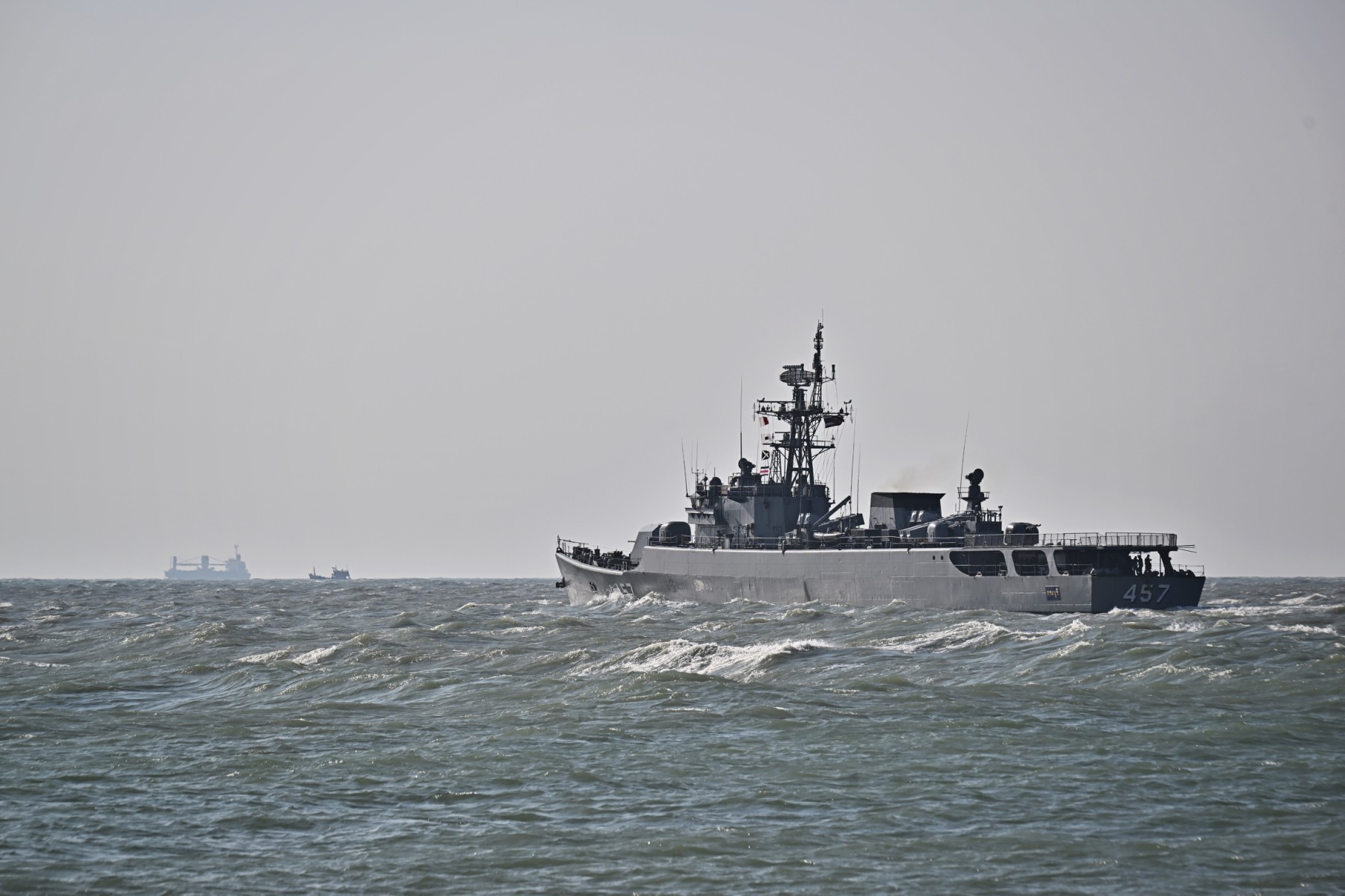 Naufrage en Thaïlande: six nouveaux corps repêchés, 17 marins toujours disparus