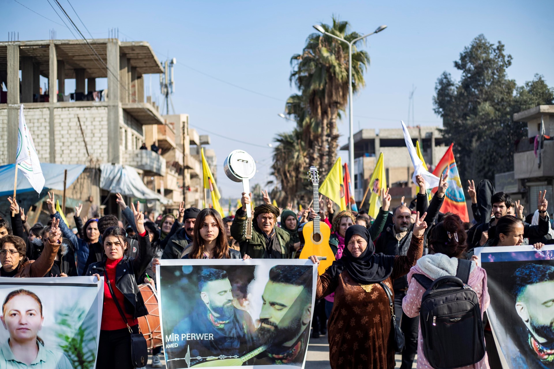 Syrie: manifestation de Kurdes en hommage à trois Kurdes tués à Paris