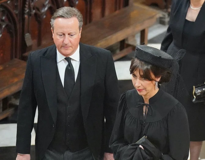 L'ancien Premier ministre britannique David Cameron va enseigner la politique à Abu Dhabi