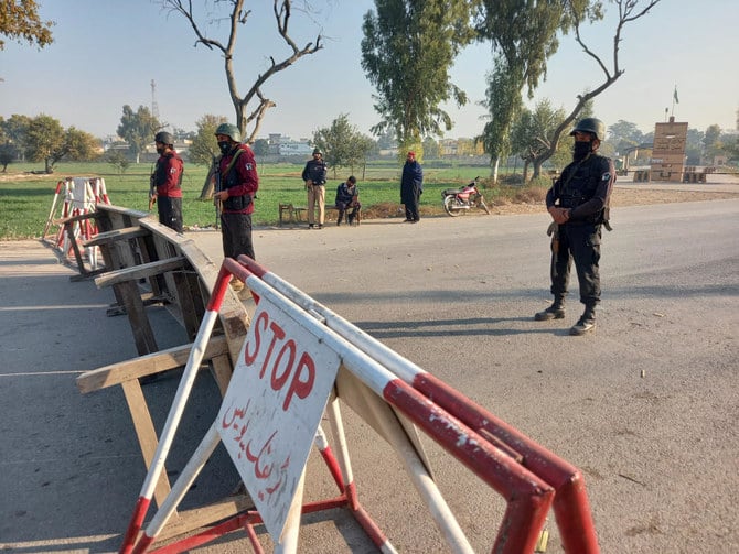 Pakistan: 33 preneurs d'otages tués lors de la libération d'un poste de police